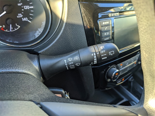 2019 Nissan Rogue S photo 29