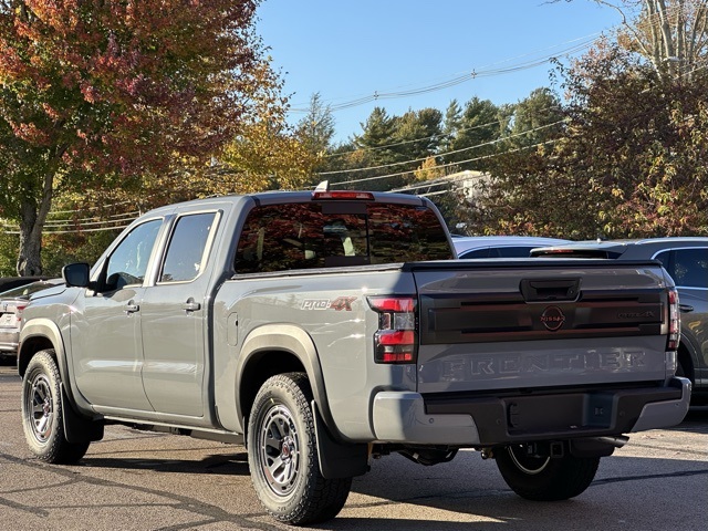 2026 Nissan Frontier Crew Cab PRO-4X photo 3