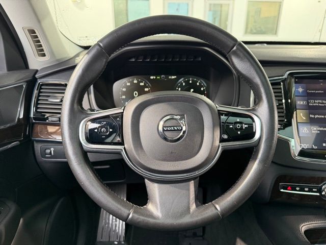 2016 Volvo XC90 T6 Momentum photo 46