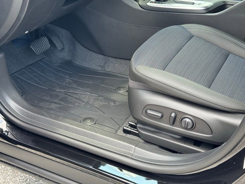 2025 Buick Envista Preferred photo 17