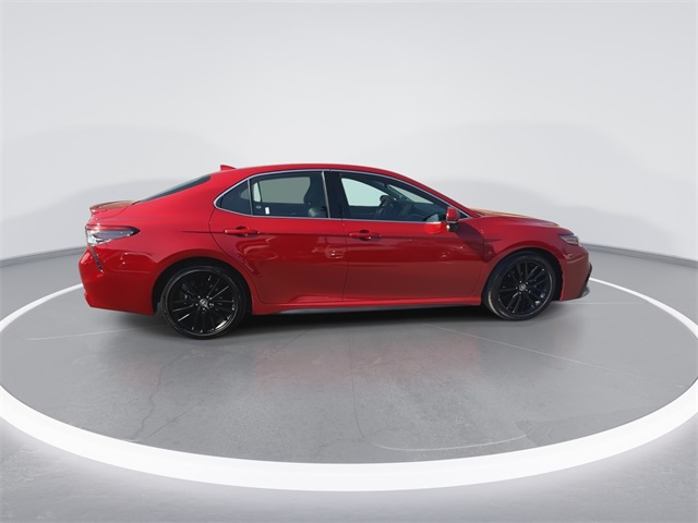 2022 Toyota Camry Hybrid XSE photo 9