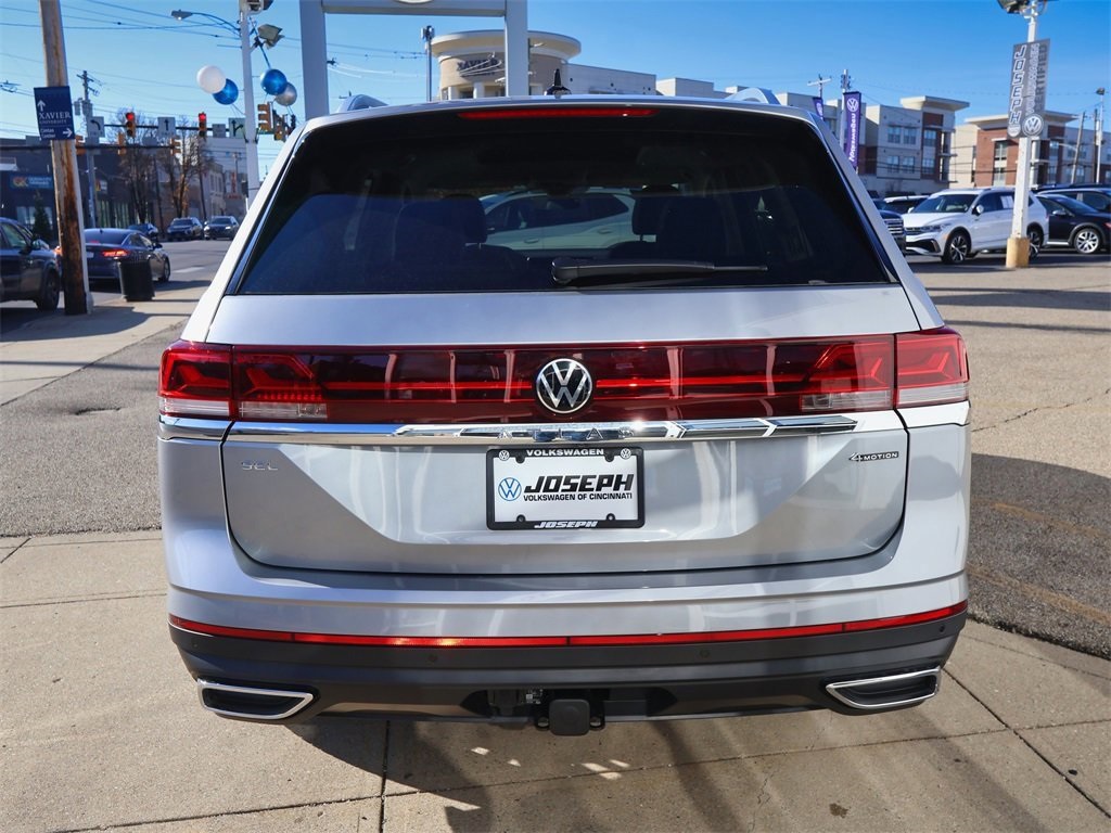 2026 Volkswagen Atlas SEL photo 3