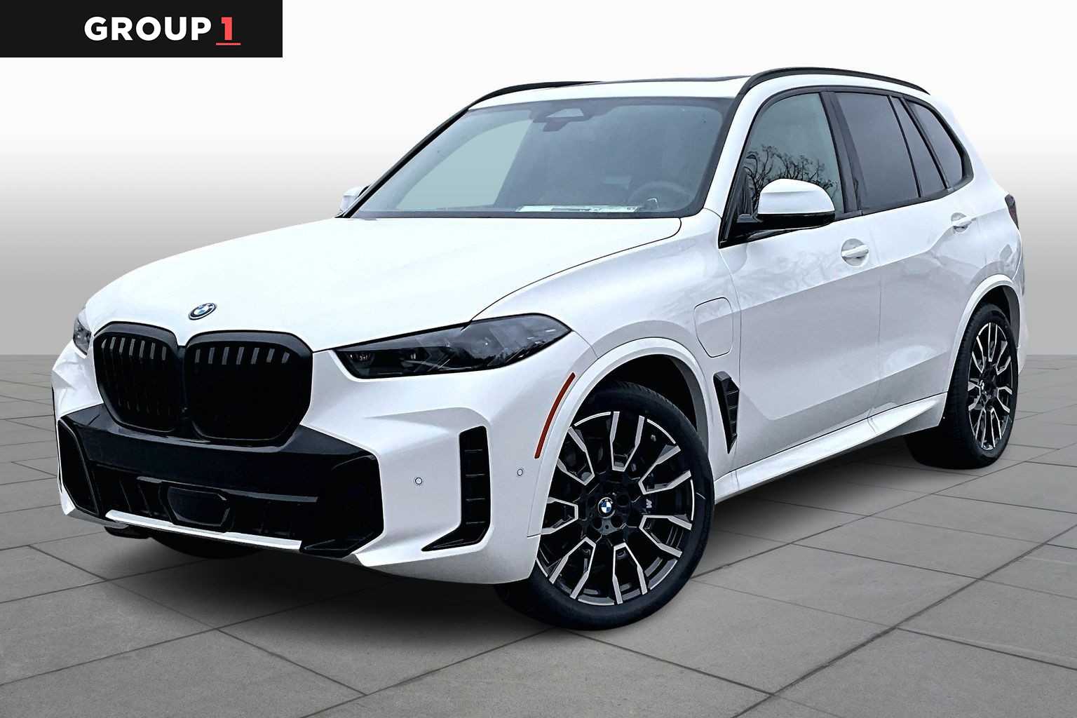 2026 BMW X5 50e's photo