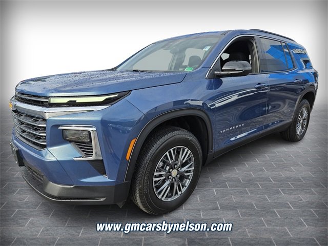 2026 Chevrolet Traverse photo 3