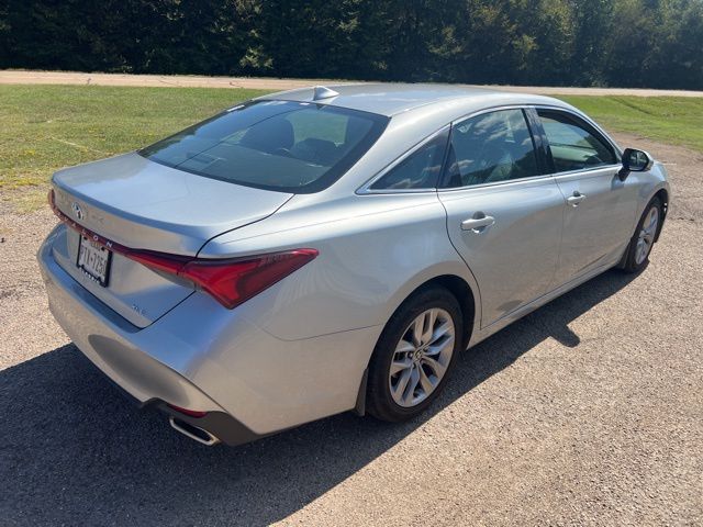 2021 Toyota Avalon XLE photo 5