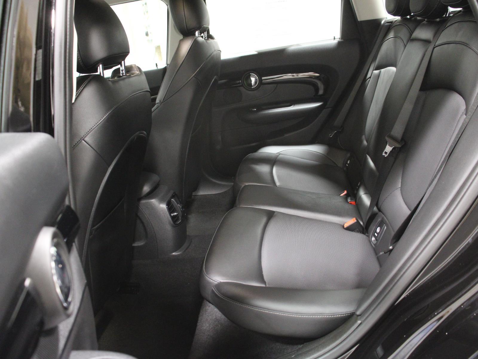 2022 Mini Clubman Base S ALL4 photo 12
