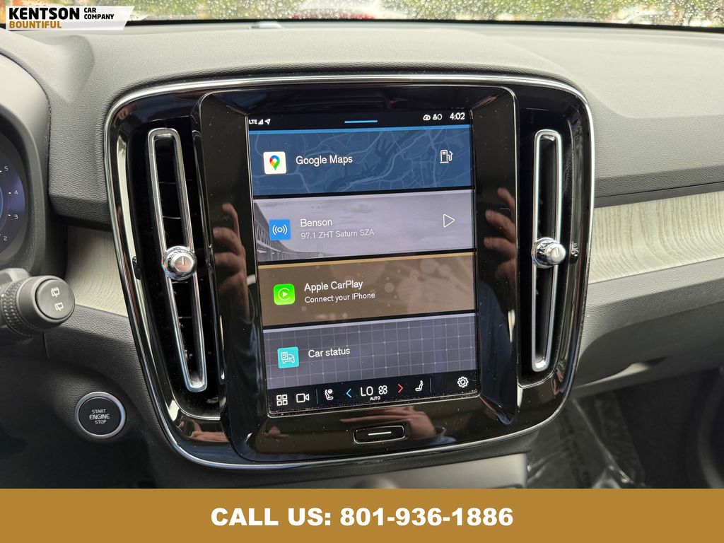 2025 Volvo XC40 Core photo 14