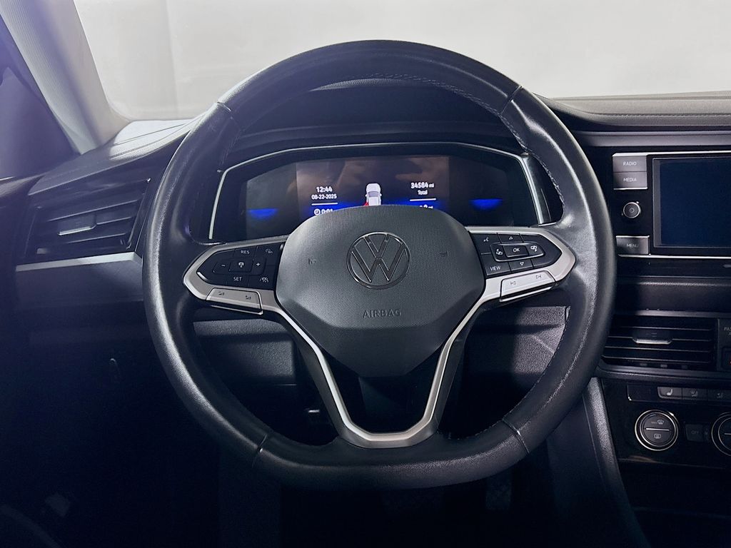 2024 Volkswagen Jetta 1.5T SE photo 13