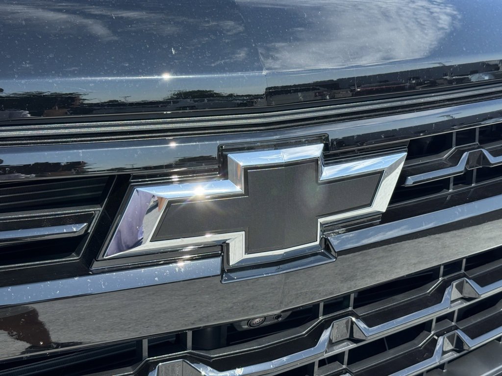 2025 Chevrolet Silverado 1500 RST photo 8