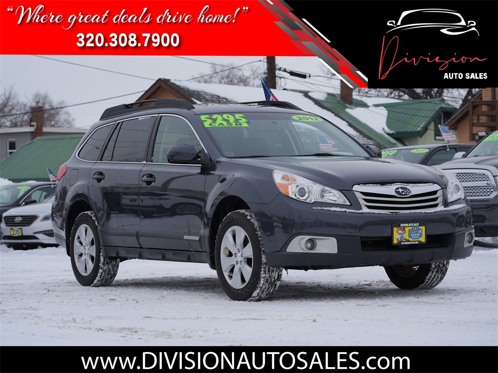 2012 Subaru Outback Premium's photo