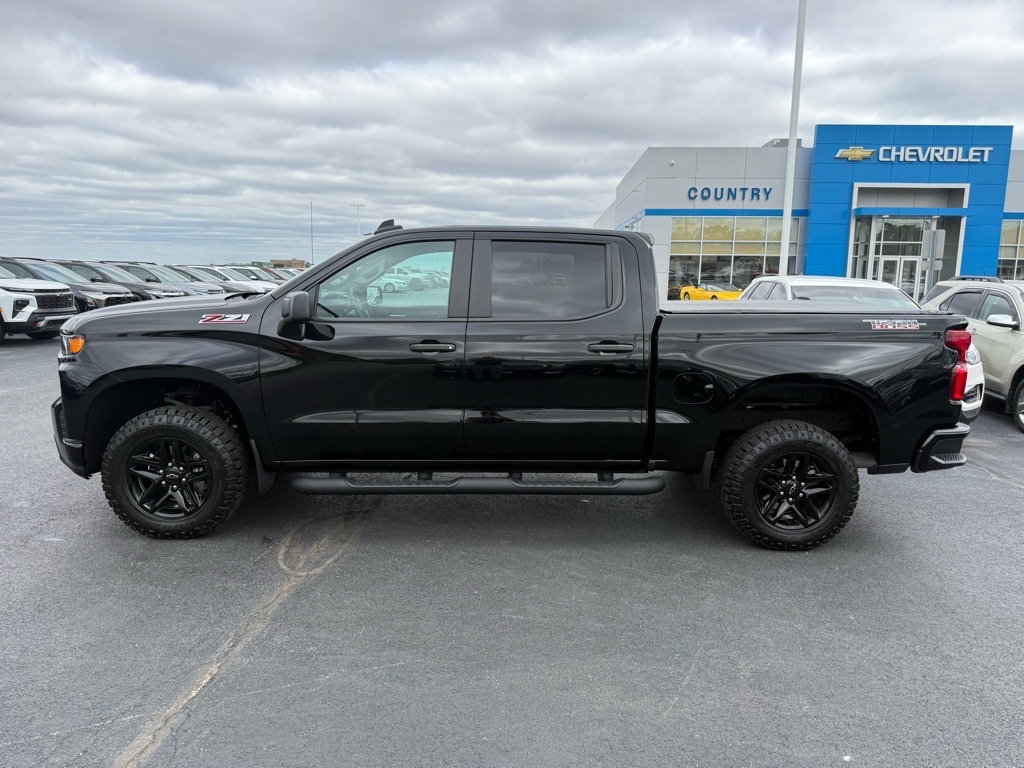 2022 Chevrolet Silverado 1500 Custom Trail Boss photo 2