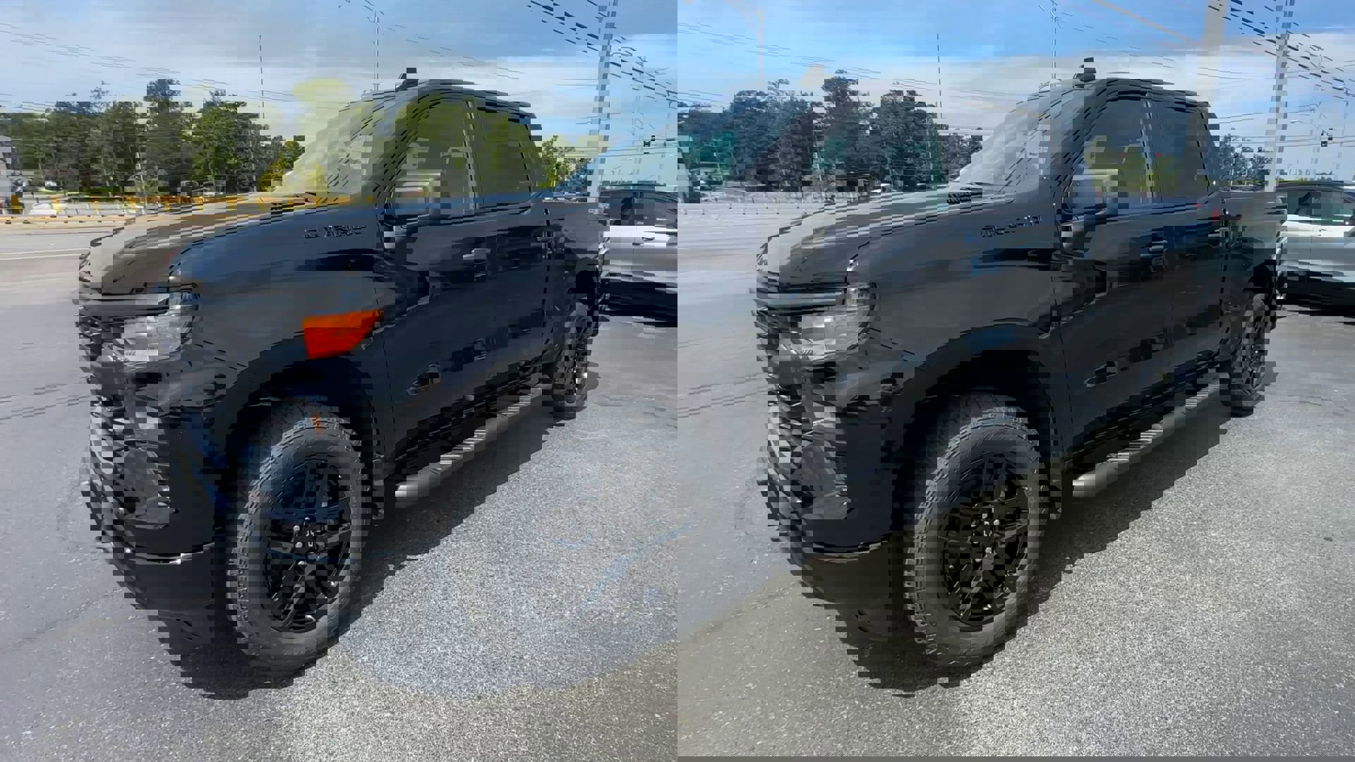 2026 Chevrolet Silverado 1500 Custom photo 3