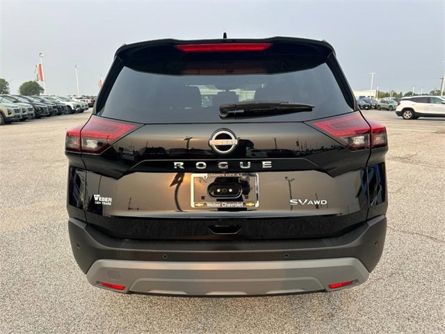 2023 Nissan Rogue SV photo 4