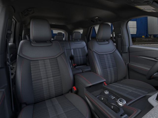 2025 Ford Explorer ST-Line photo 7