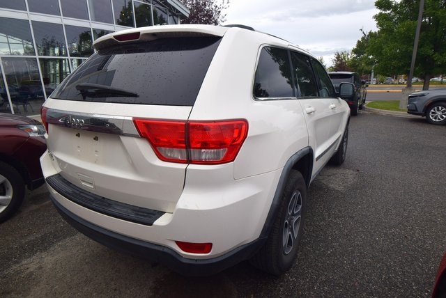2011 Jeep Grand Cherokee Laredo photo 9