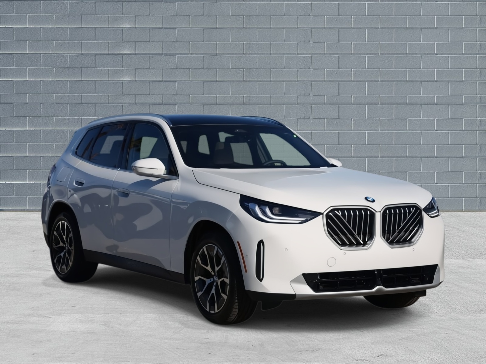 2026 BMW X3 30's photo