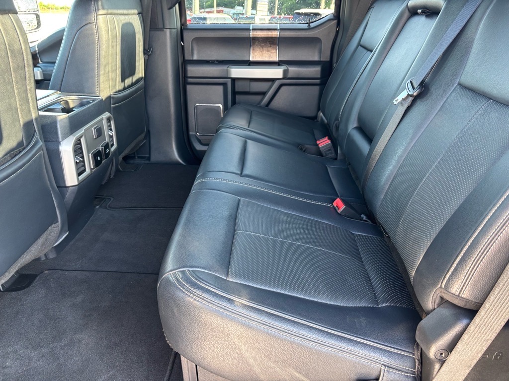 2022 Ford F-250 Lariat photo 9
