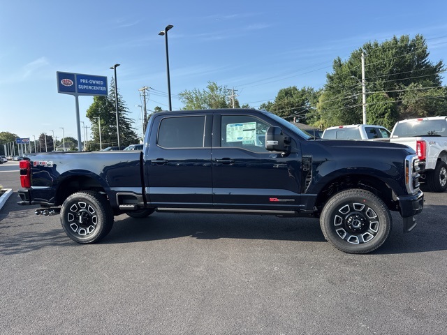 2025 Ford F-350 Platinum photo 2