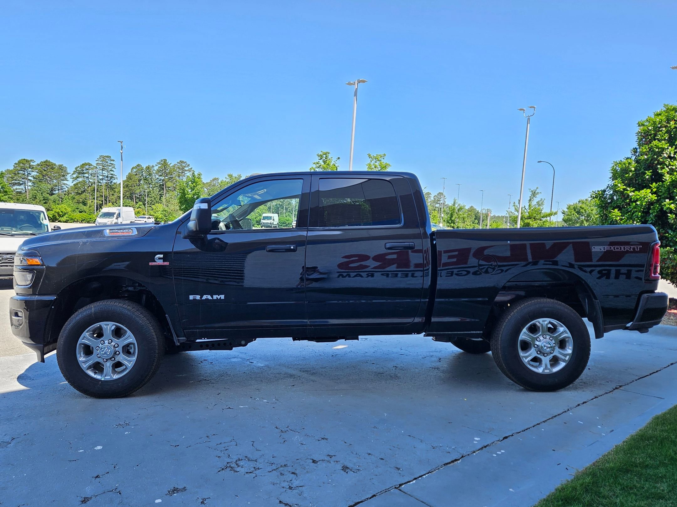 2025 Ram 2500 Big Horn photo 4