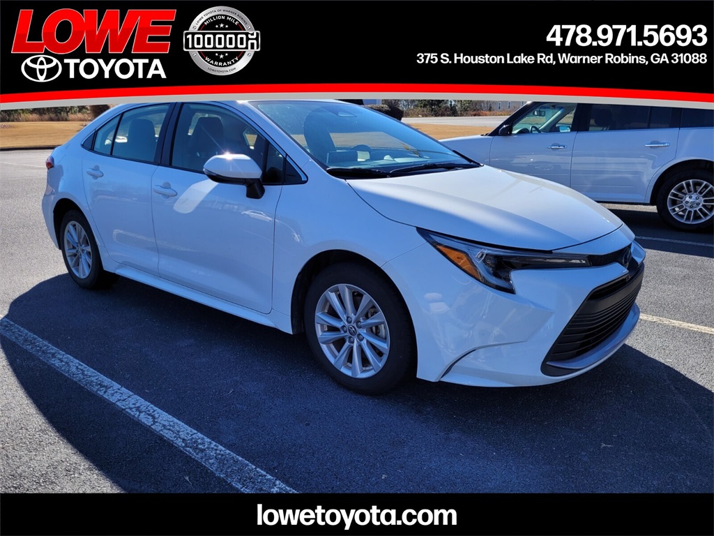 2024 Toyota Corolla XLE's photo