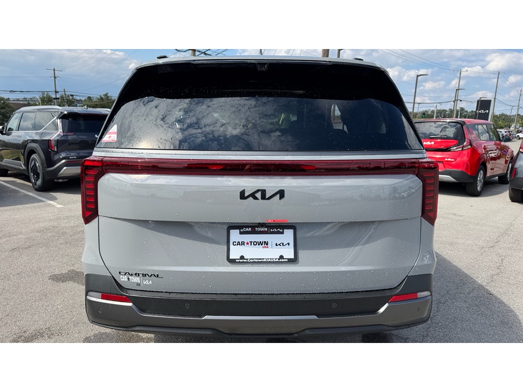 2026 Kia Carnival SX Prestige photo 3
