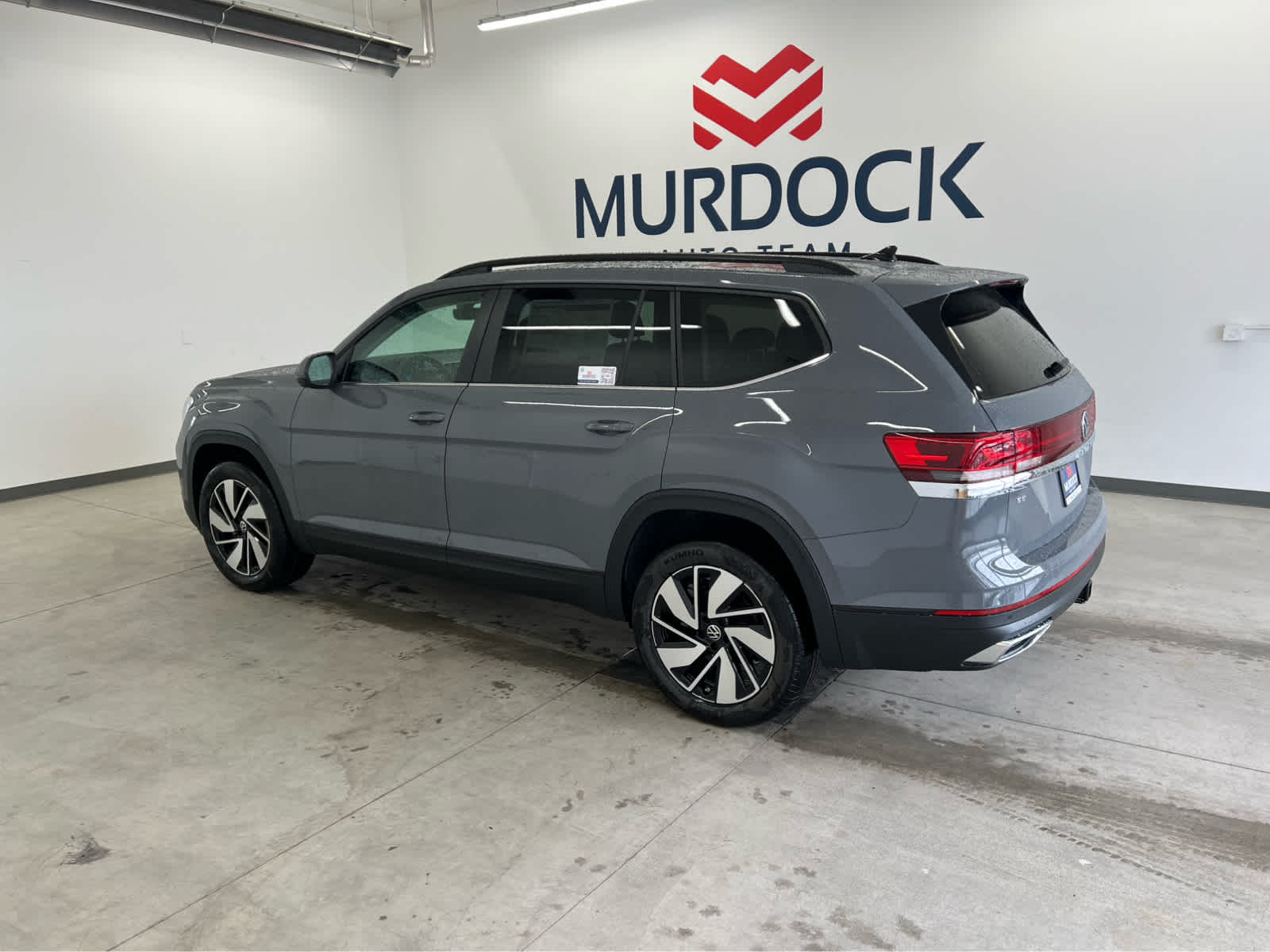 2026 Volkswagen Atlas SE Technology photo 2
