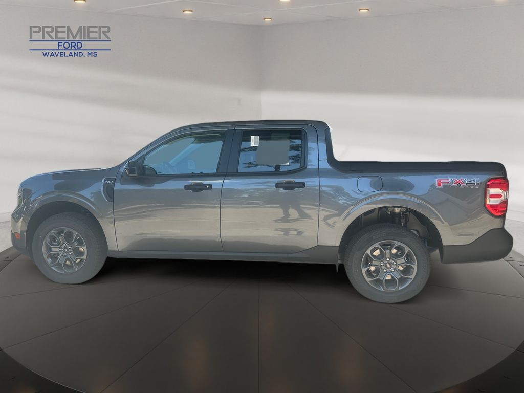 2025 Ford Maverick XLT photo 2