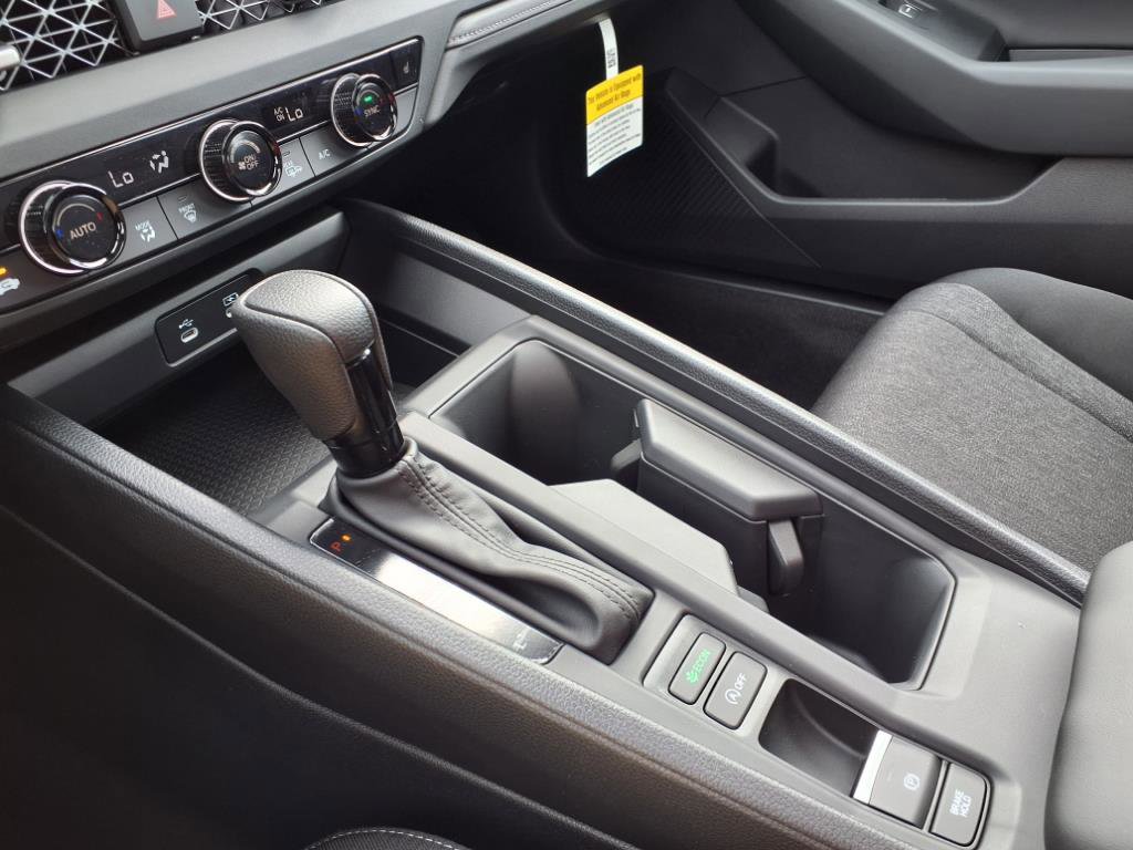 2025 Honda Accord SE photo 18
