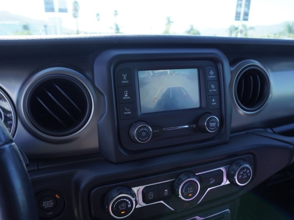 2019 Jeep Wrangler Sport S photo 13