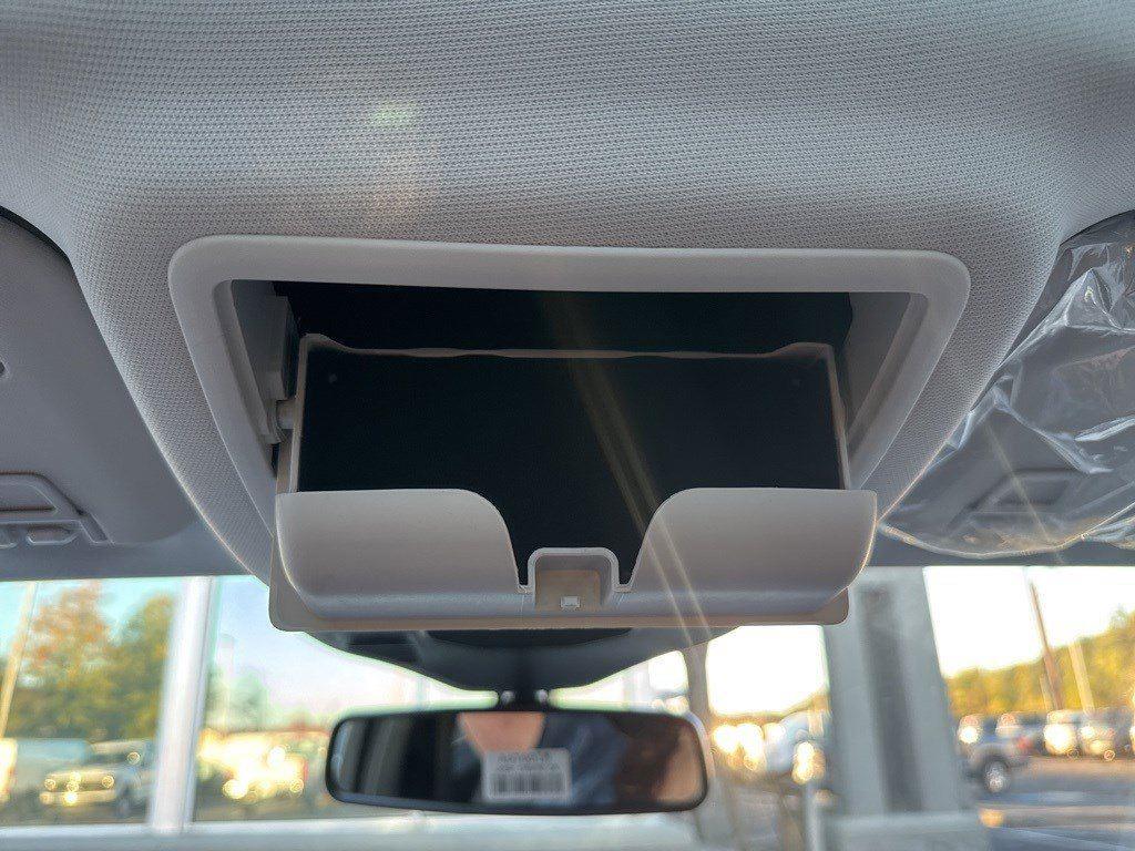 2025 Ford Escape Plug-In Hybrid photo 39