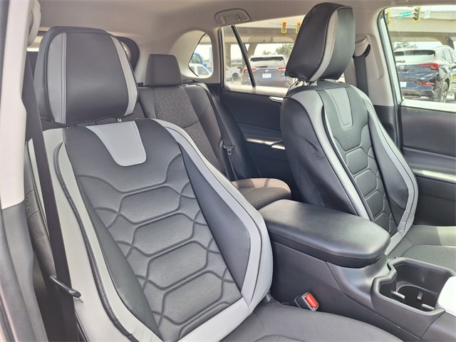 2022 Toyota RAV4 XLE photo 23
