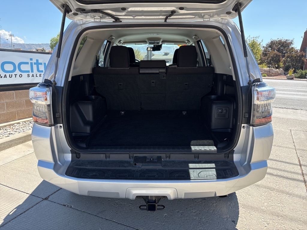 2024 Toyota 4Runner SR5 photo 6