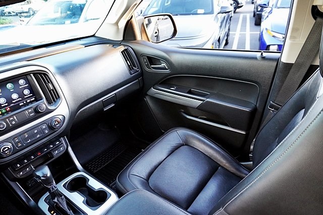 Used 2022 Black Chevrolet ZR2 image 22