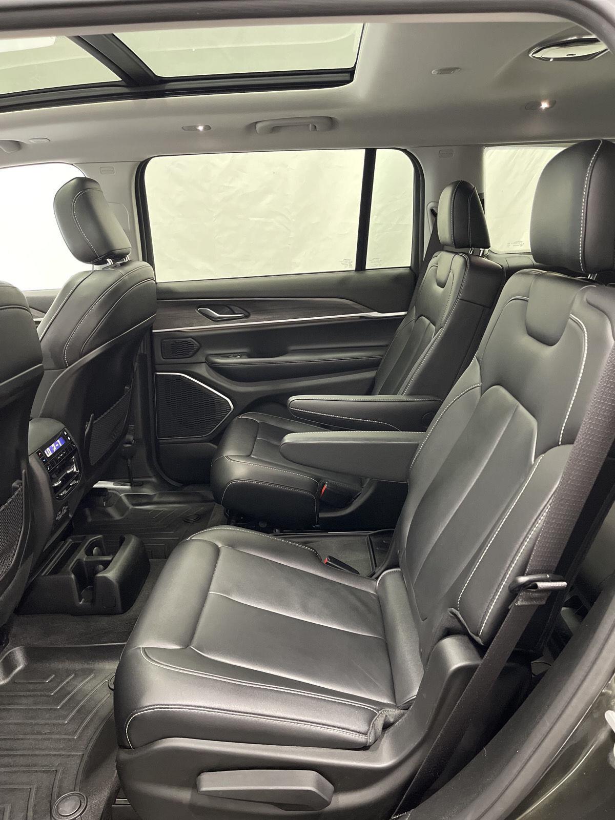 2021 Jeep Grand Cherokee Limited photo 14