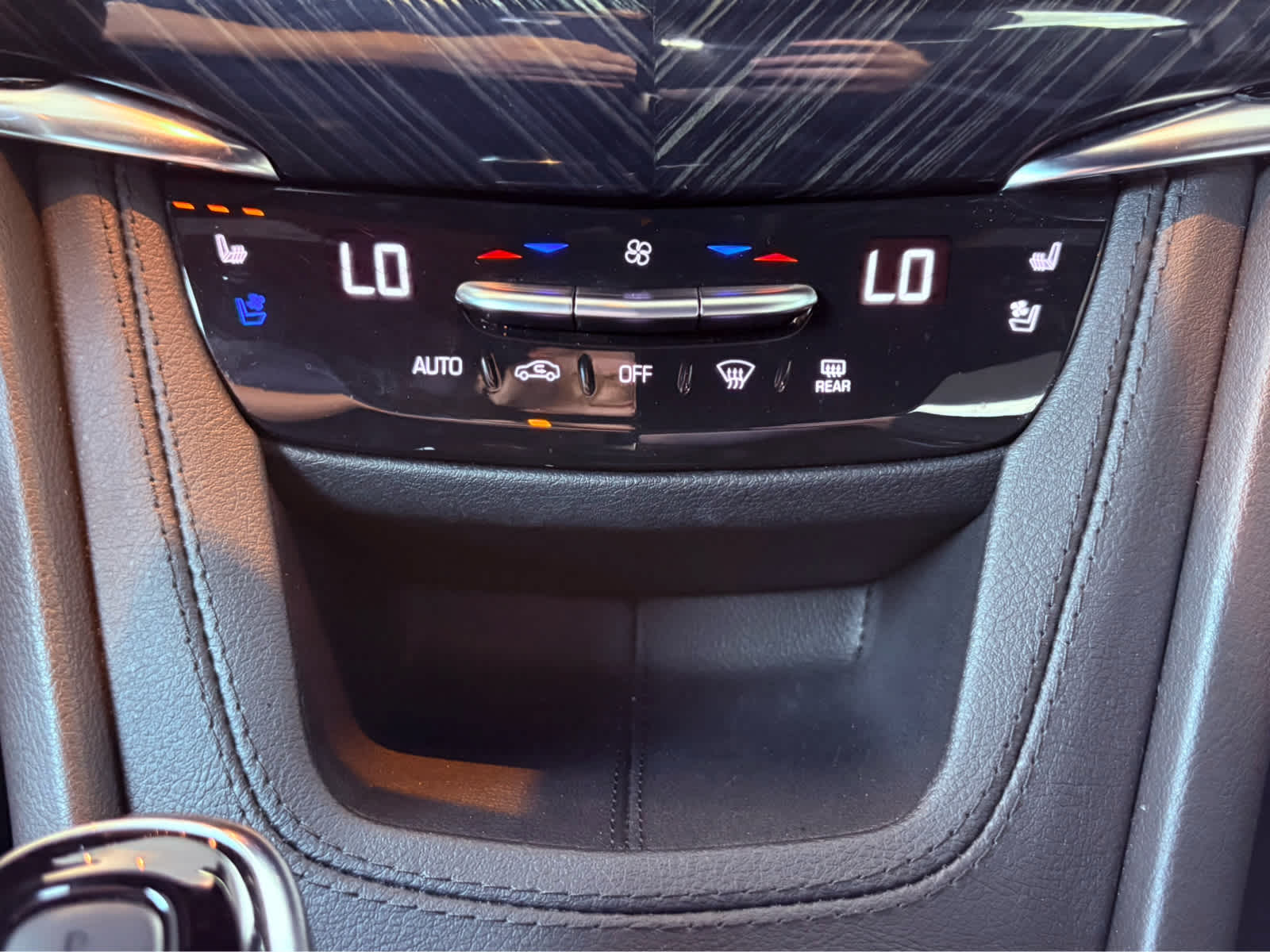 2023 Cadillac XT6 Premium Luxury photo 10
