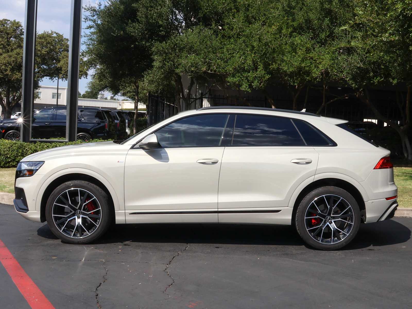 2022 Audi Q8 line Premium Plus photo 3
