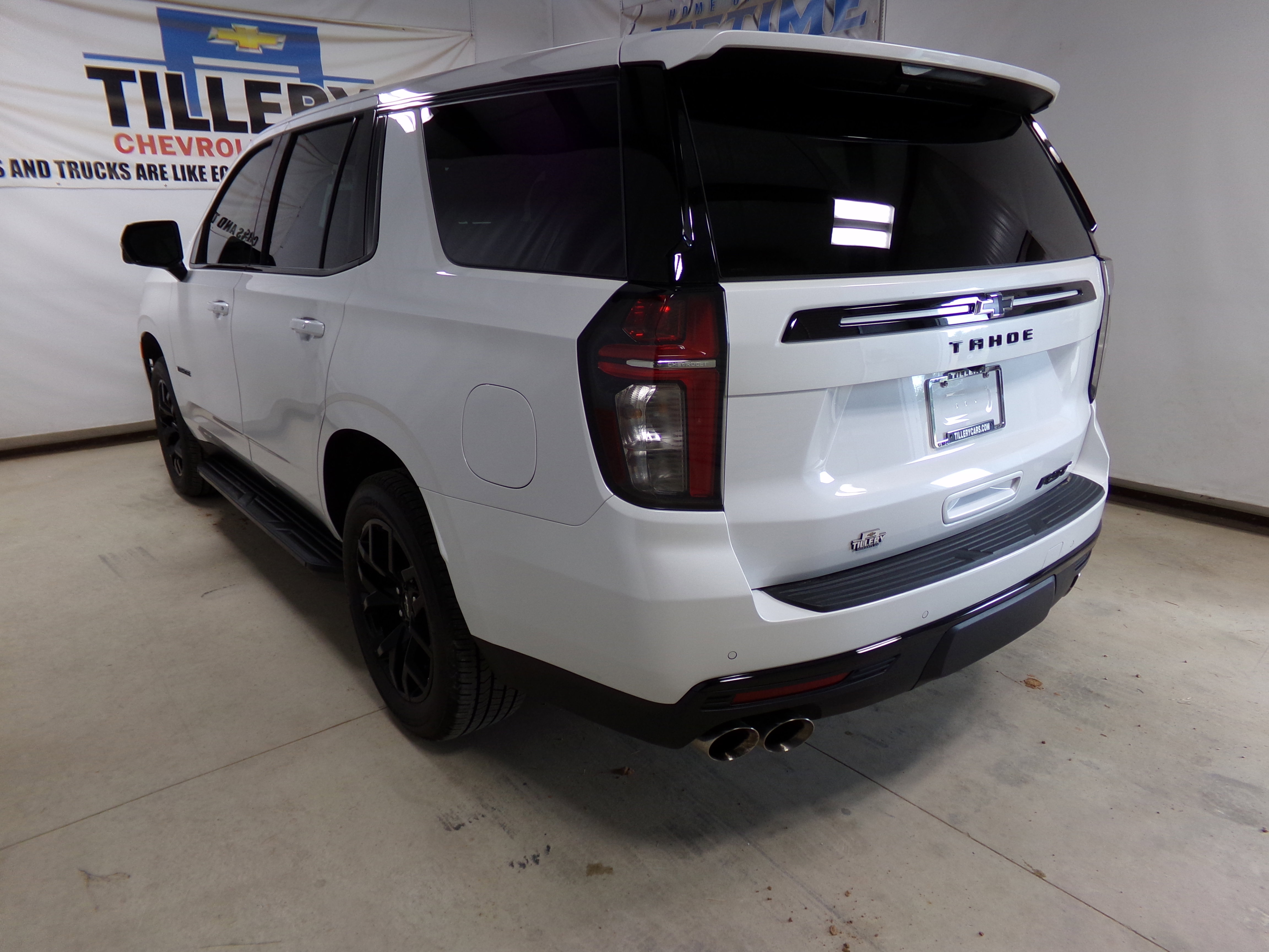 2024 Chevrolet Tahoe RST photo 4