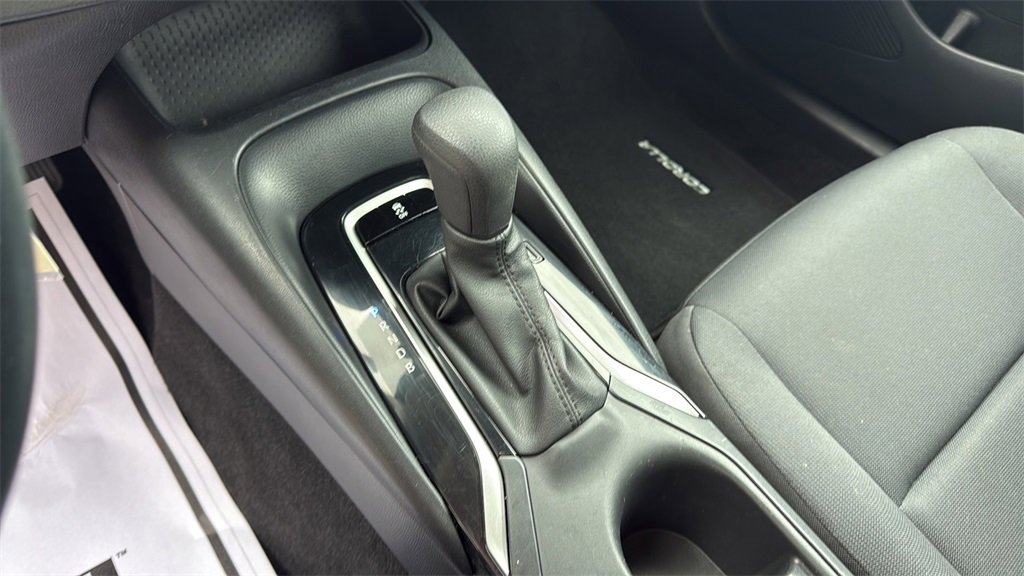 2023 Toyota Corolla LE photo 25