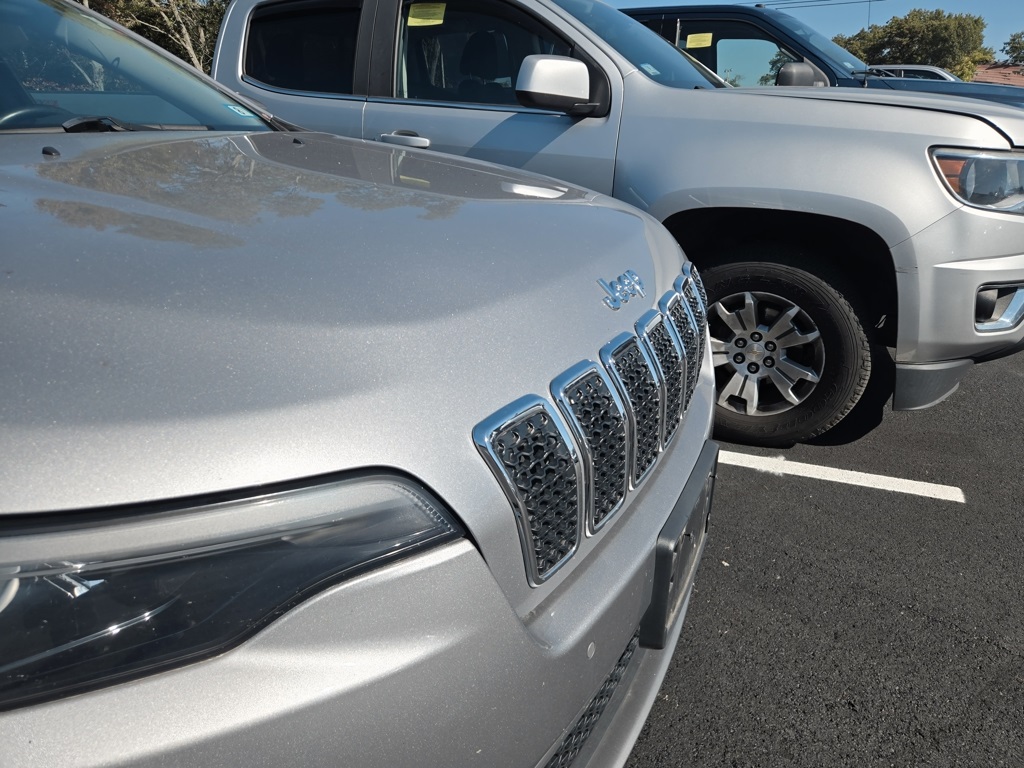 2021 Jeep Cherokee Limited photo 2