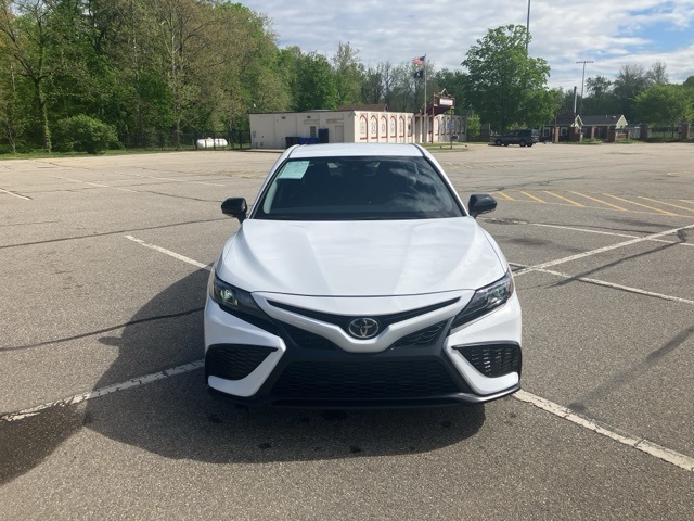 2024 Toyota Camry SE photo 2