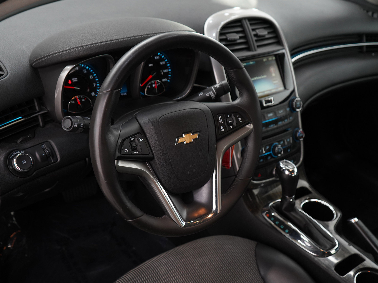 2015 Chevrolet Malibu 2LT photo 19