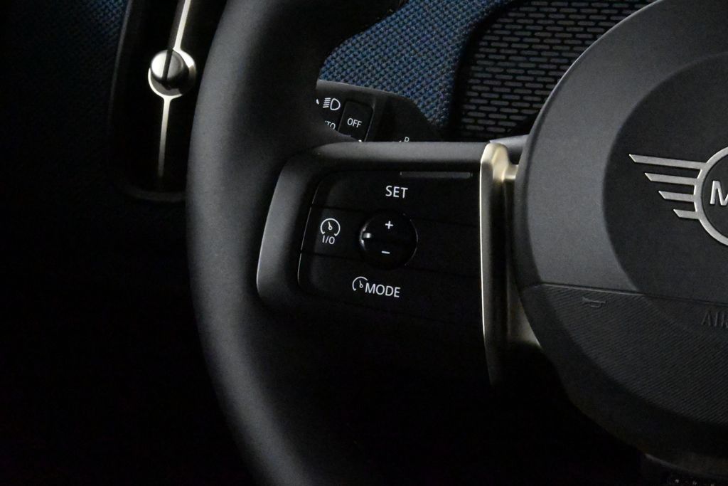2025 Mini Countryman SE ALL4 photo 17