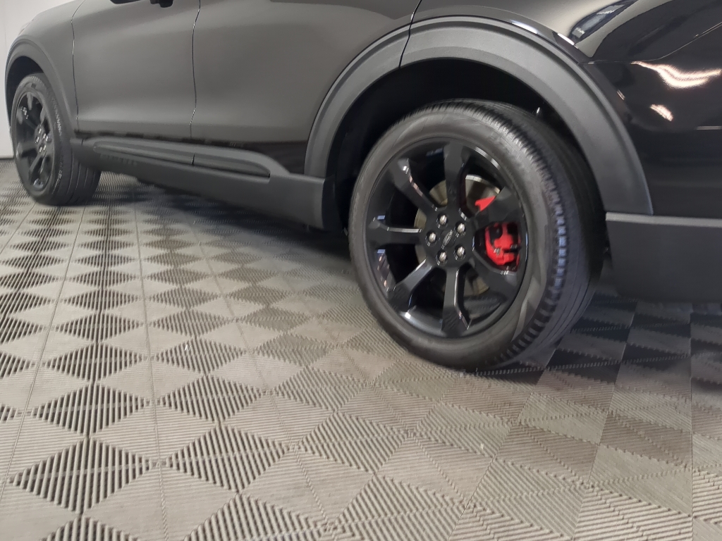 2023 Ford Explorer ST photo 5