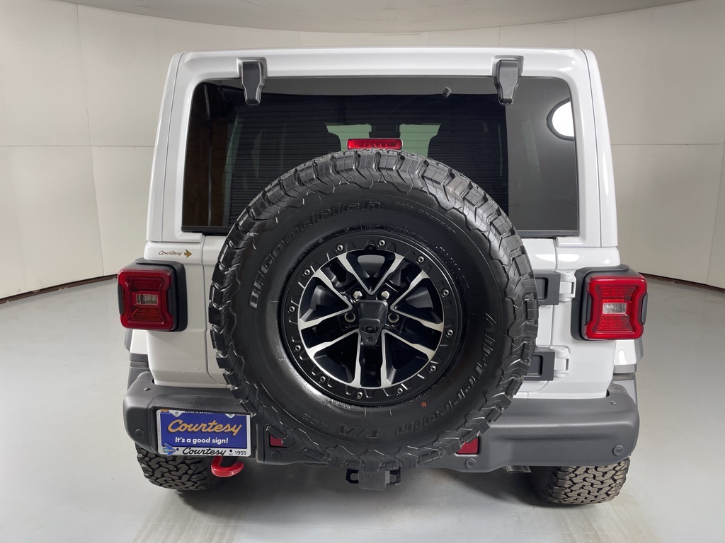 2025 Jeep Wrangler Rubicon X photo 7