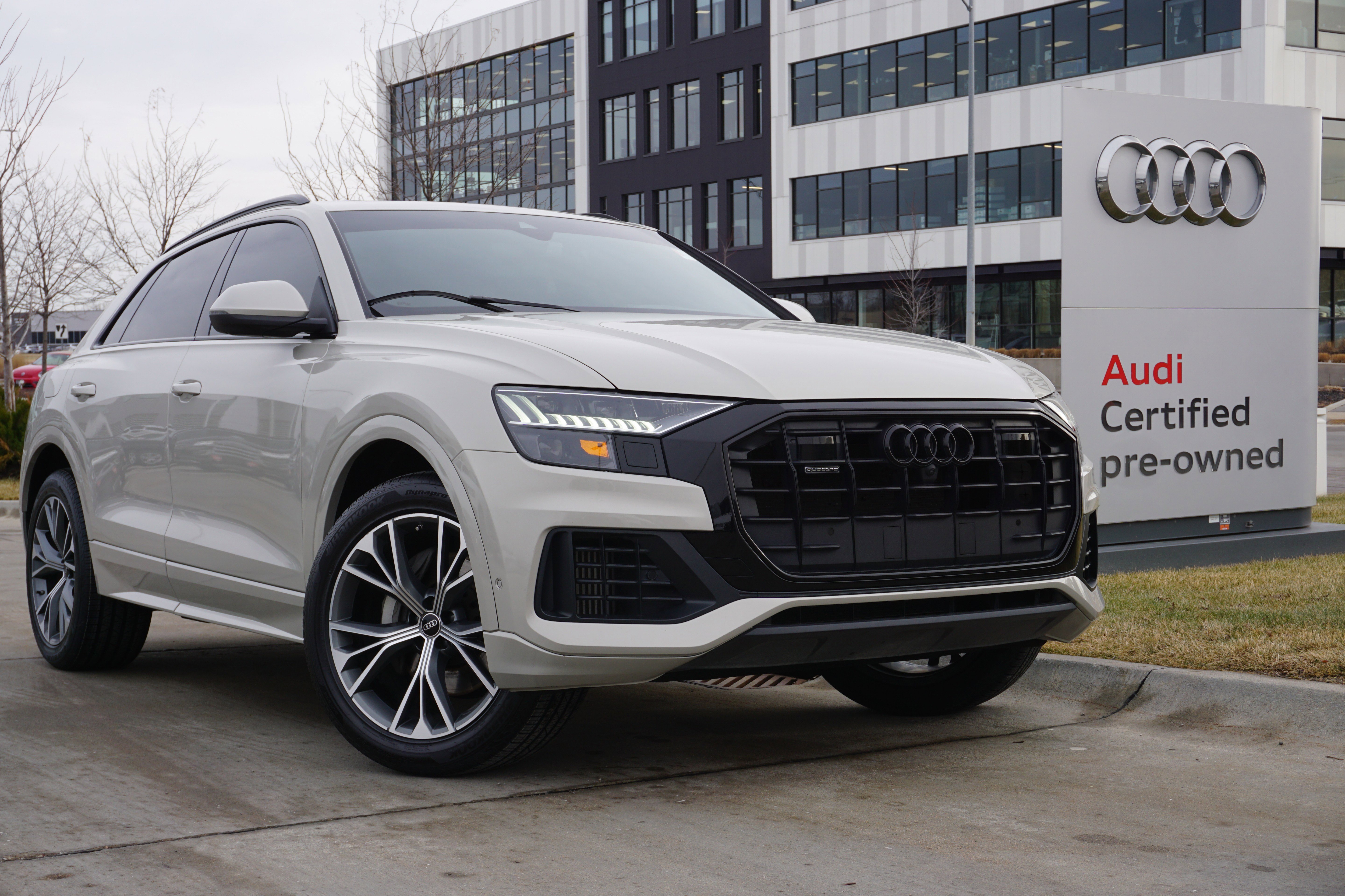 2023 Audi Q8 Premium's photo