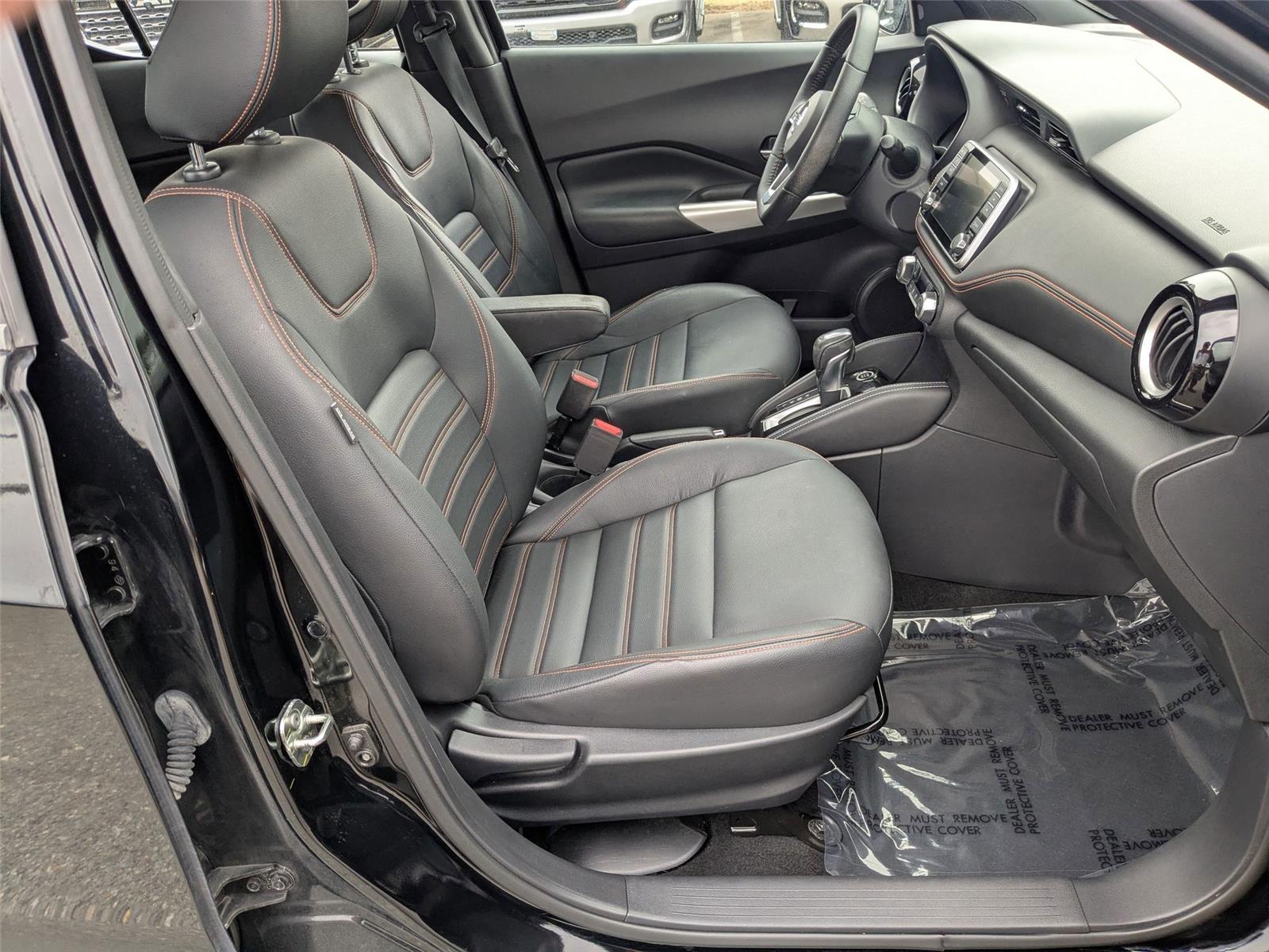 2019 Nissan Kicks SR photo 32