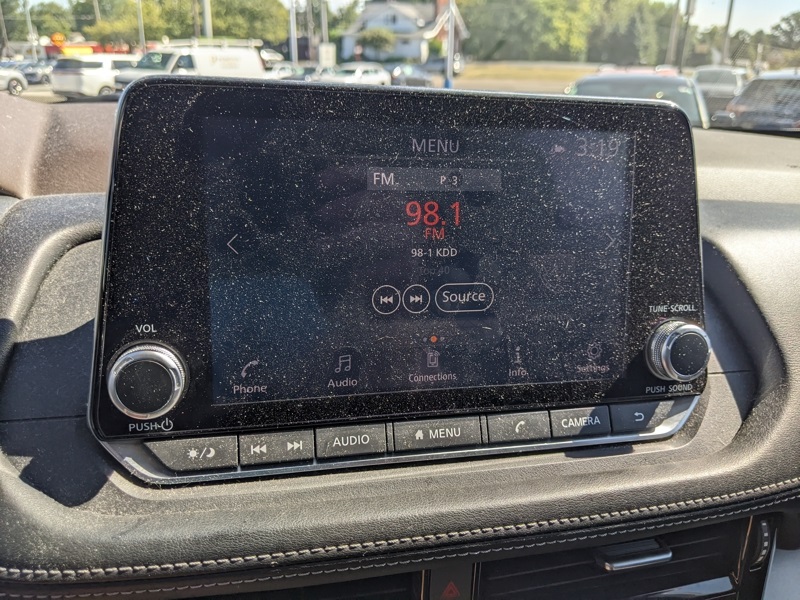 2021 Nissan Rogue SV photo 14