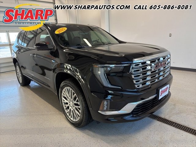 2025 GMC Acadia Denali's photo