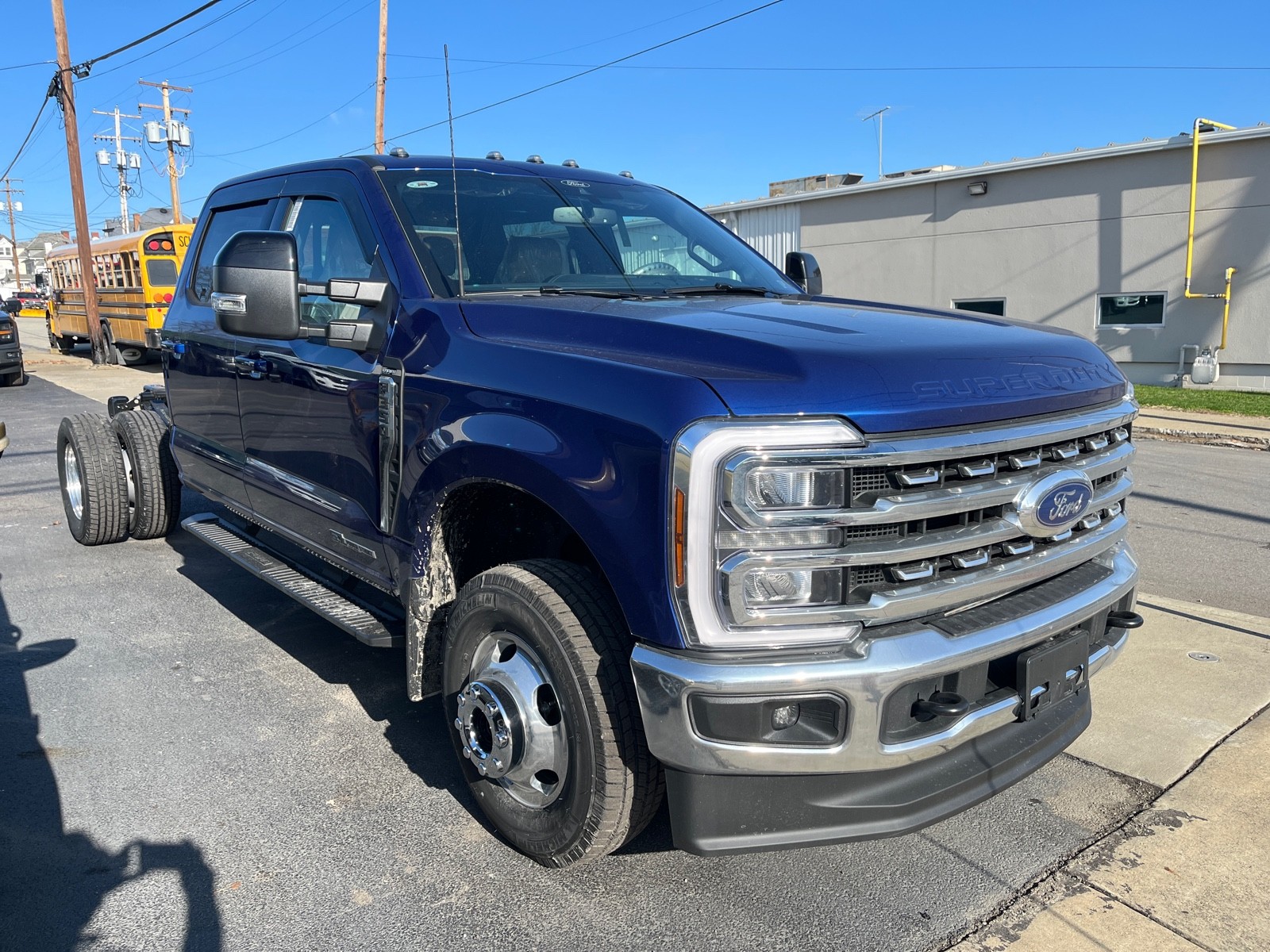 2026 Ford F-350 Super Duty Chassis Cab Lariat's photo
