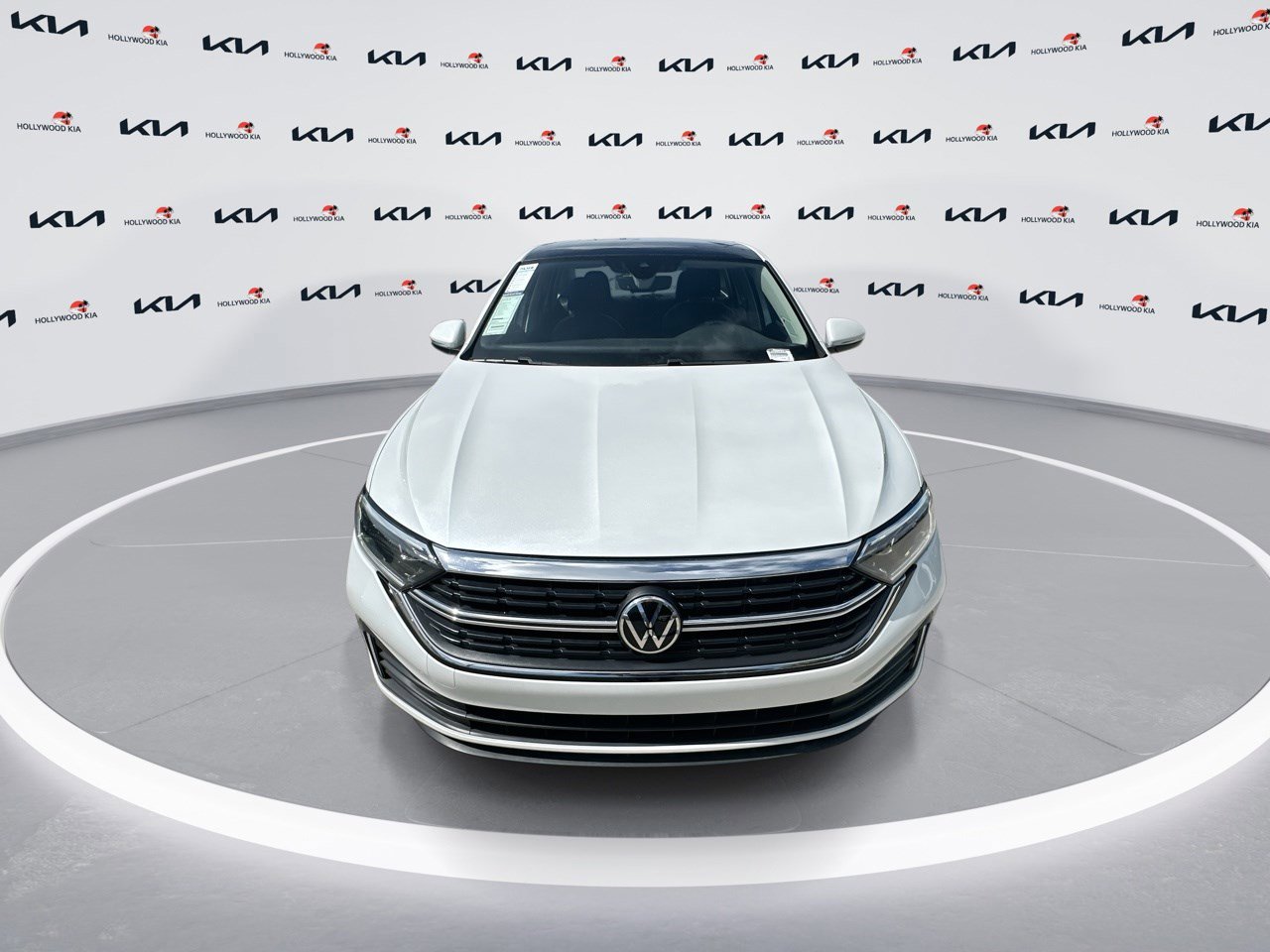 2022 Volkswagen Jetta SEL photo 3
